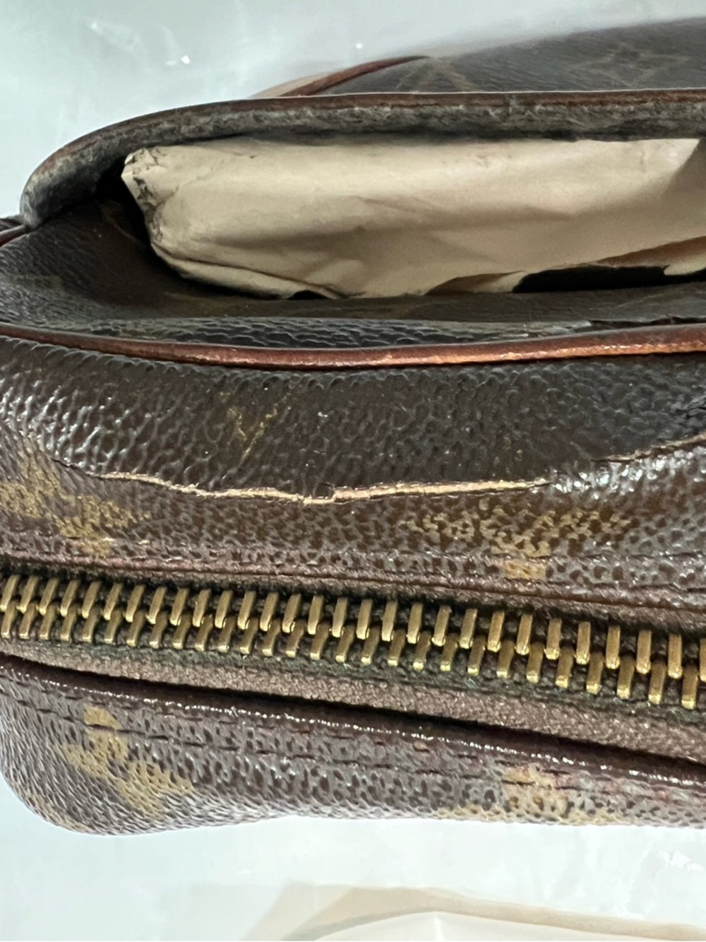 Louis Vuitton Toiletry Pouch could be just a project piece - Picture 10 of 16
